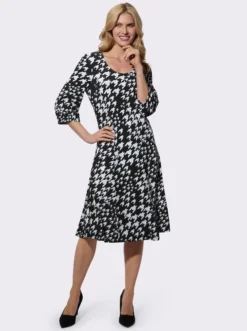 Jerseykleid im Hahnentritt-Muster
