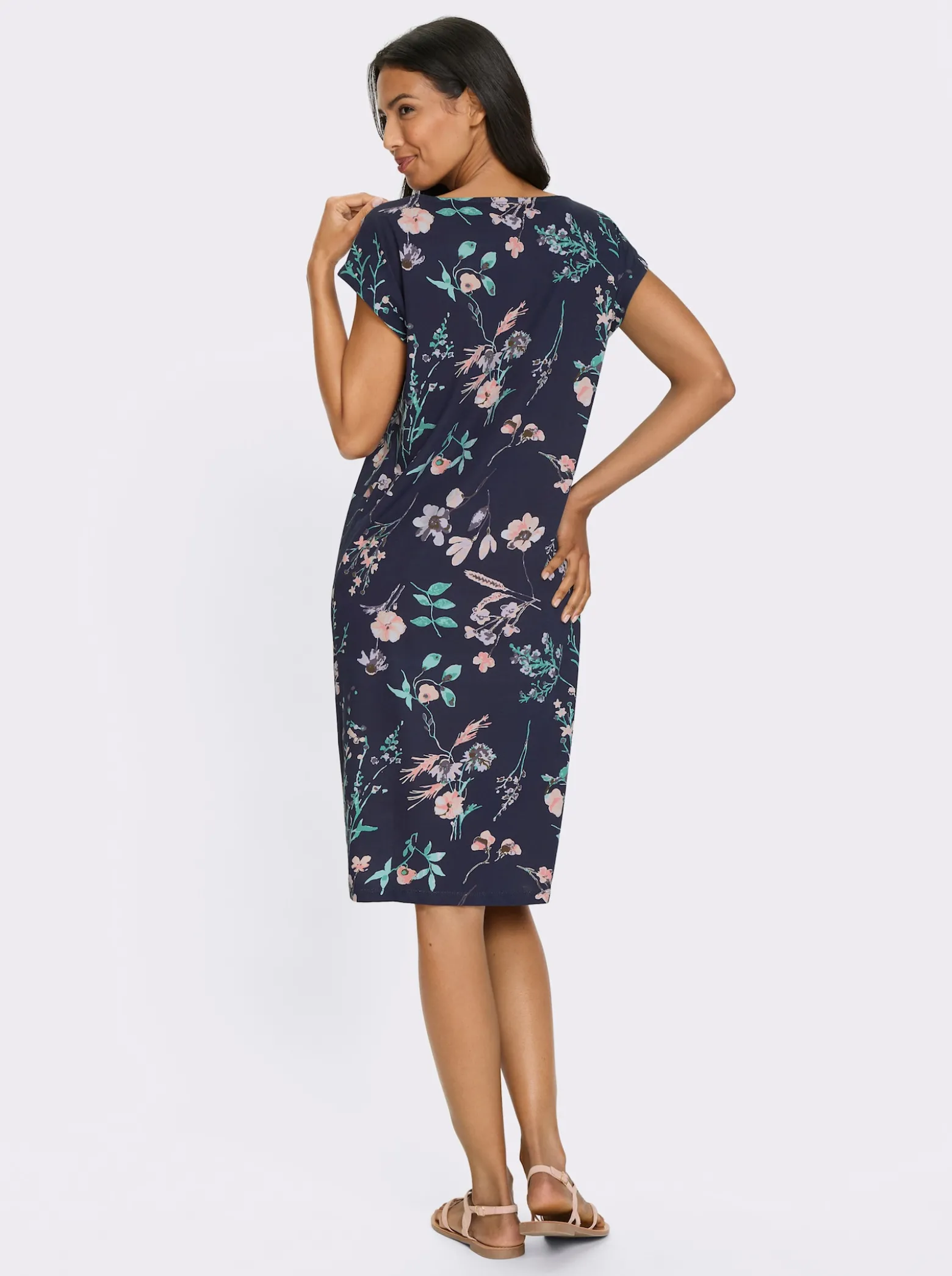 Jerseykleid mit abnehmbarem Bindegürtel