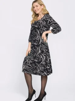 Jerseykleid mit ausgestelltem Rockteil