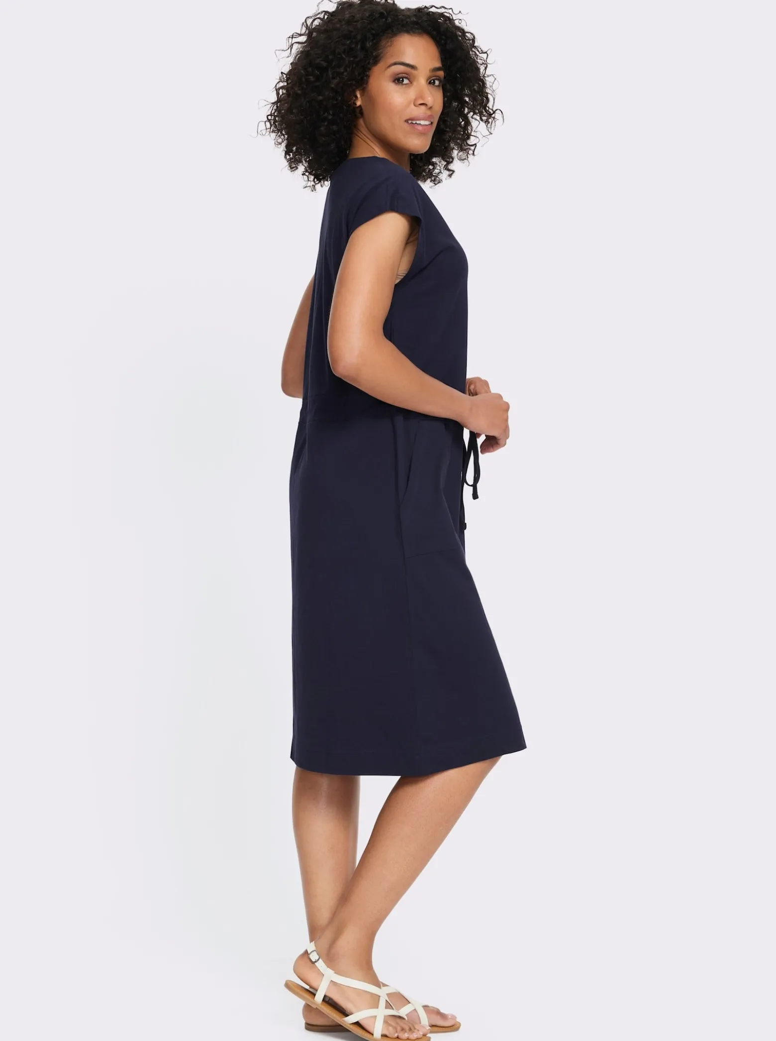 Jerseykleid mit Bindeband
