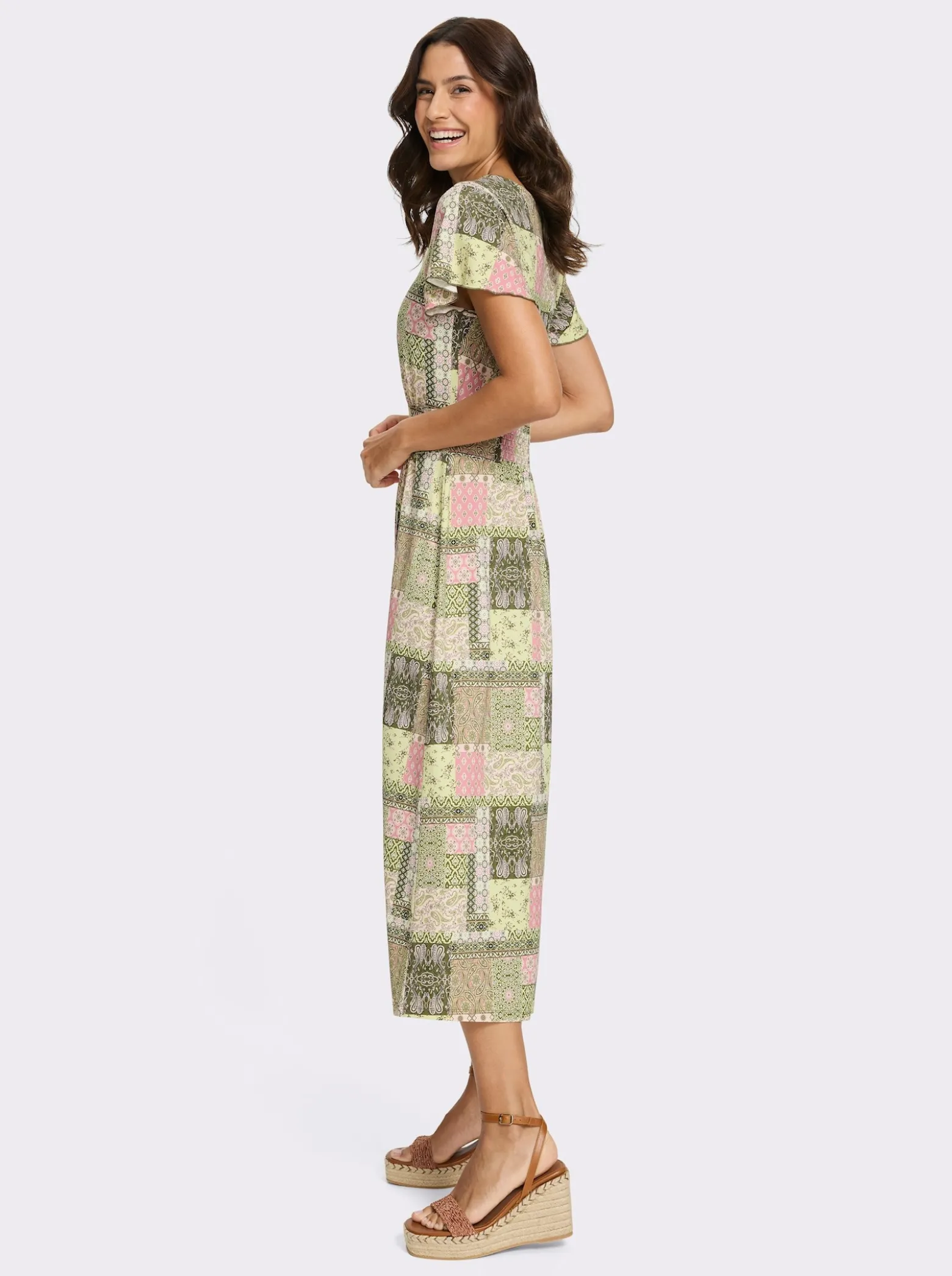 Jerseykleid mit gesmoktem Taillenband hinten