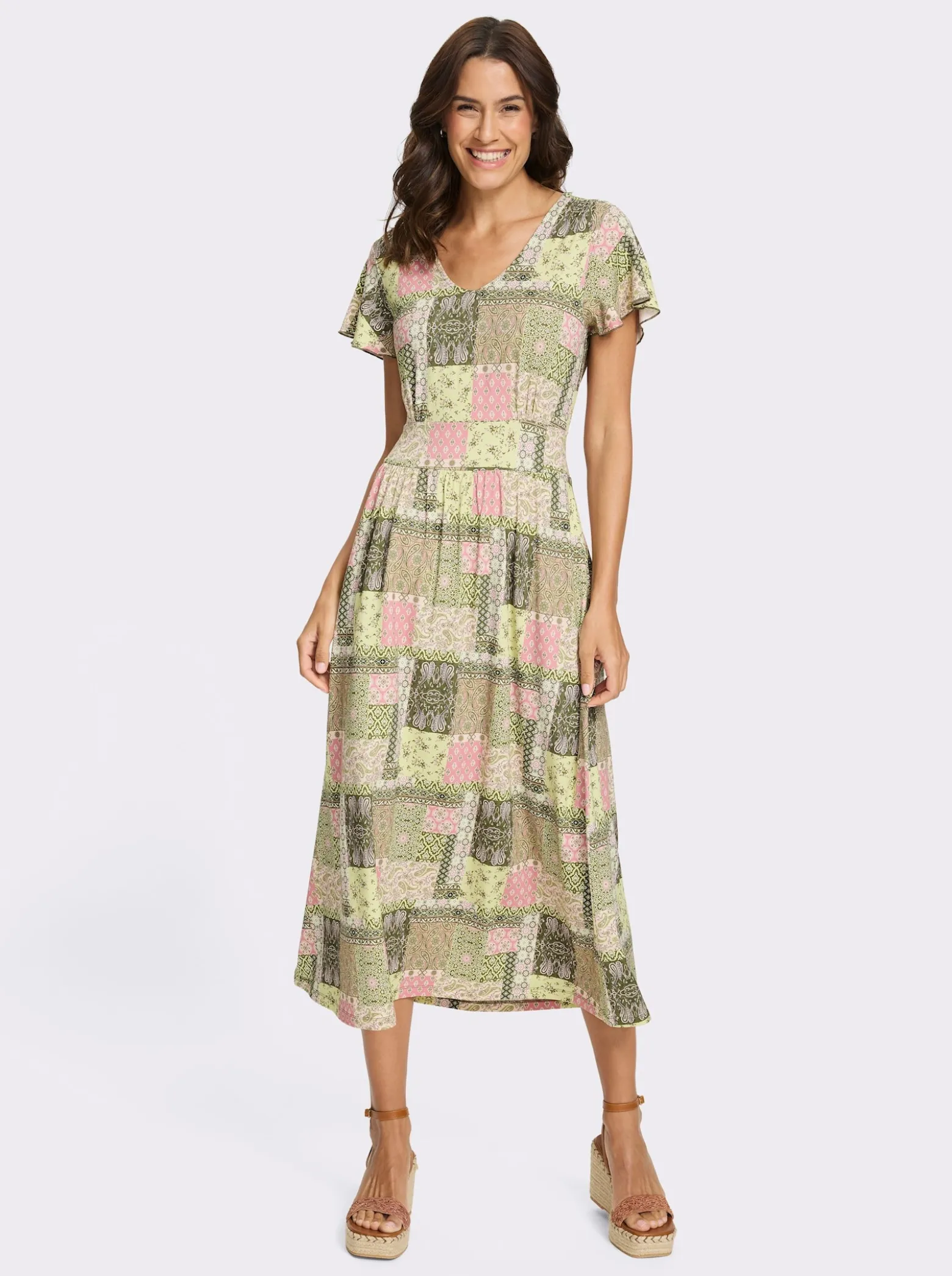 Jerseykleid mit gesmoktem Taillenband hinten