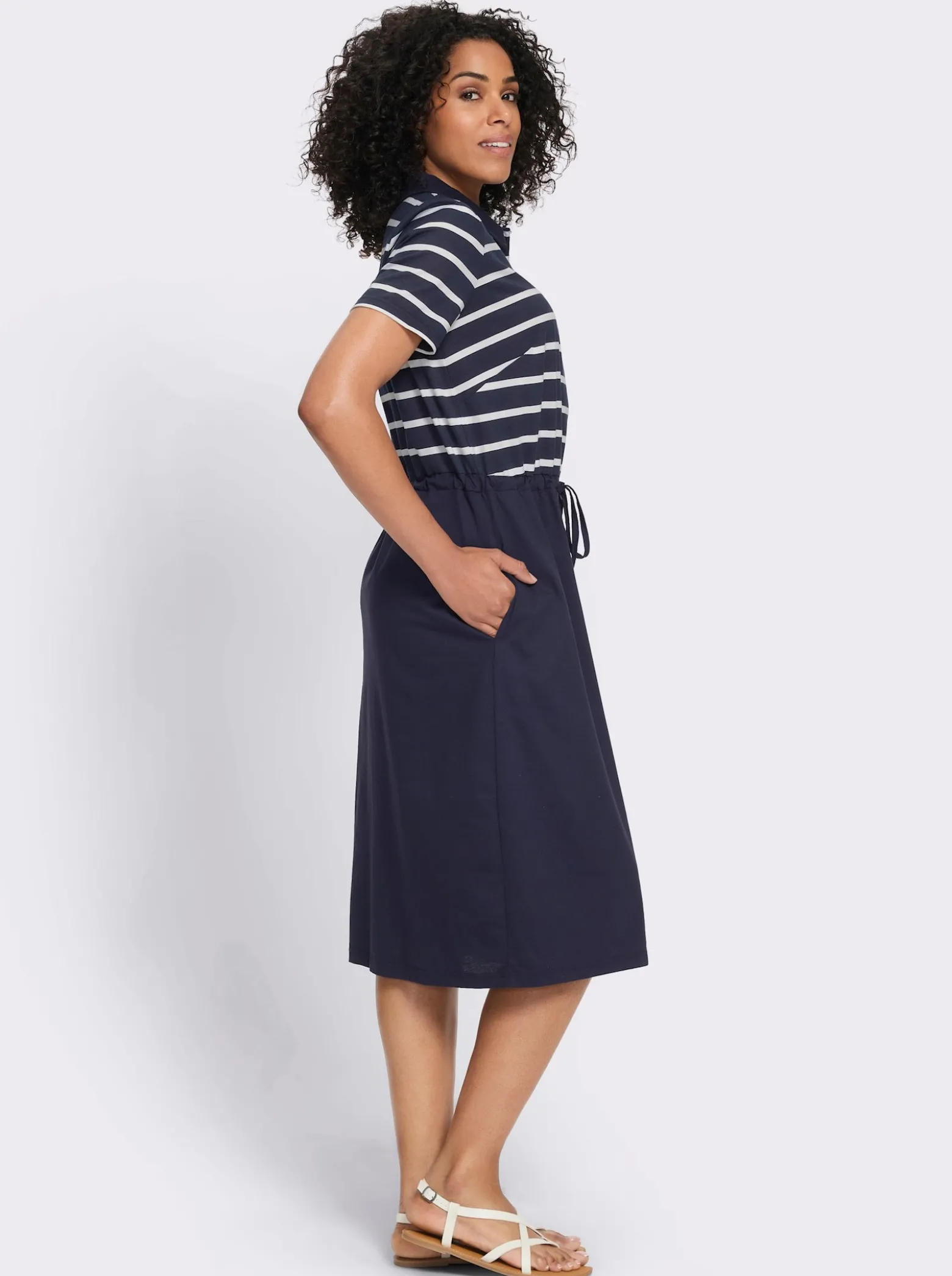 Jerseykleid mit 2 Nahttaschen