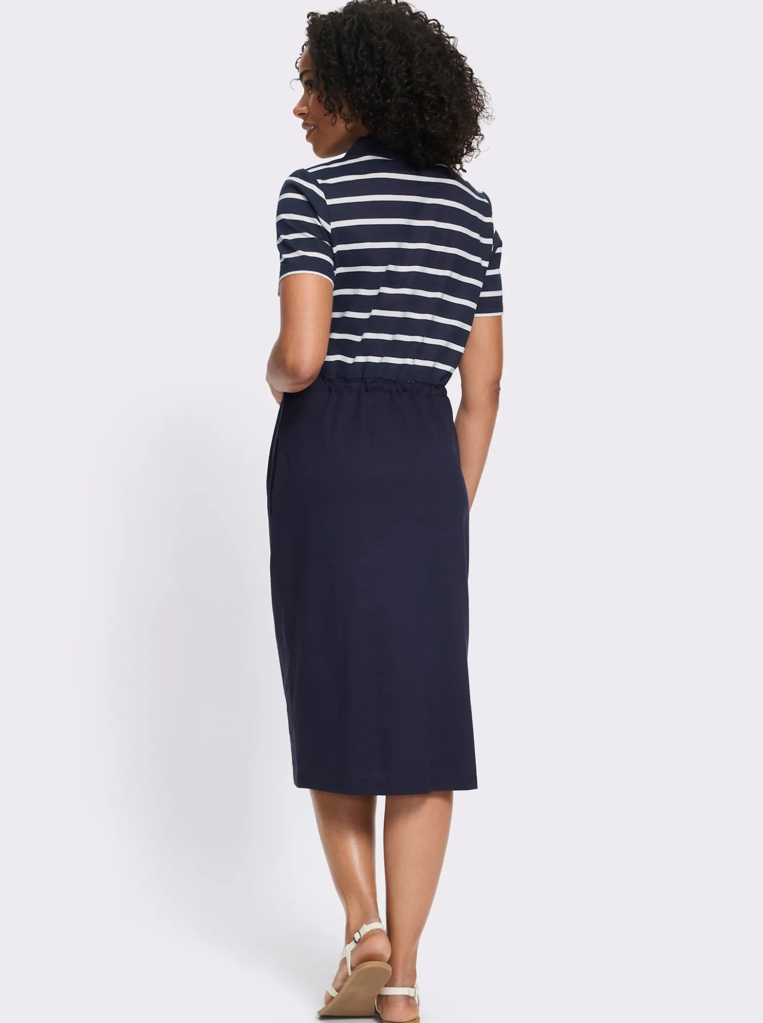 Jerseykleid mit 2 Nahttaschen