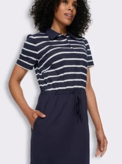 Jerseykleid mit 2 Nahttaschen