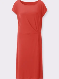 Jerseykleid mit Taillenbetonung