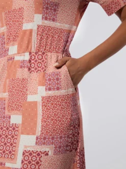 Jerseykleid mit Taillennaht