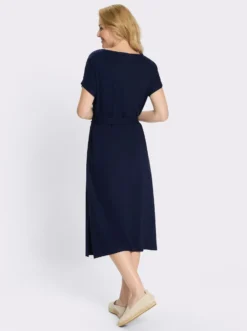 Jerseykleid mit U-Boot-Ausschnitt