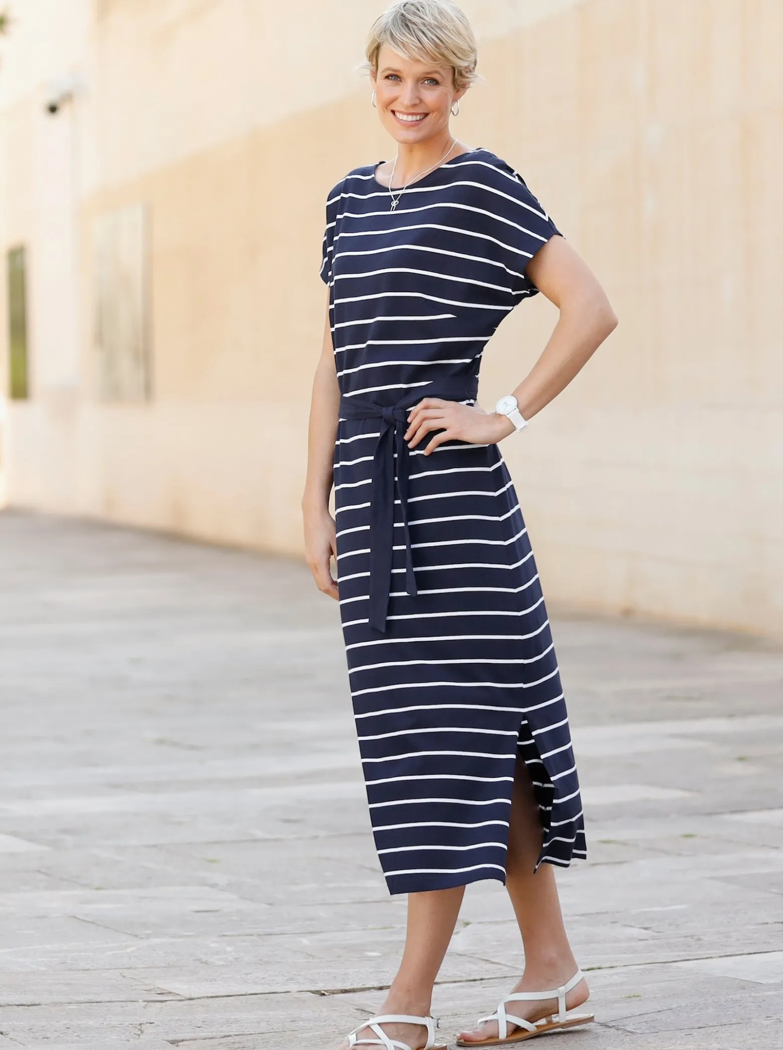 Jerseykleid mit U-Boot-Ausschnitt
