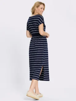 Jerseykleid mit U-Boot-Ausschnitt