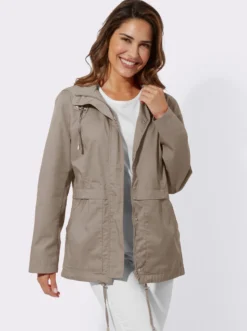 Kapuzenjacke mit Stehkragen