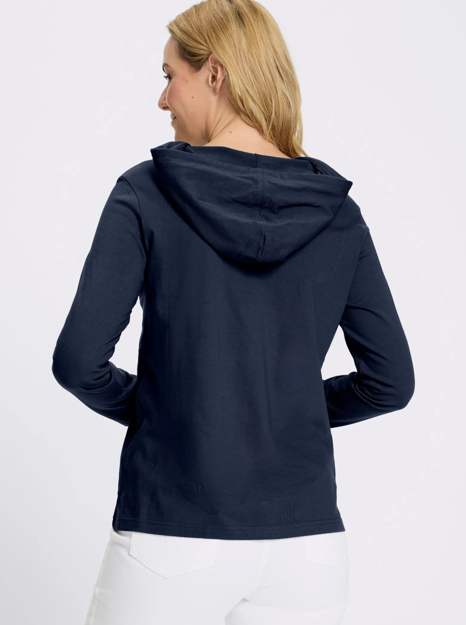 Kapuzenshirt mit Lederimitat-Patch vorne