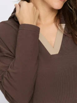 Kapuzensweatshirt mit Kontrast-Streifen