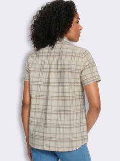 Karobluse mit abgerundetem Saum