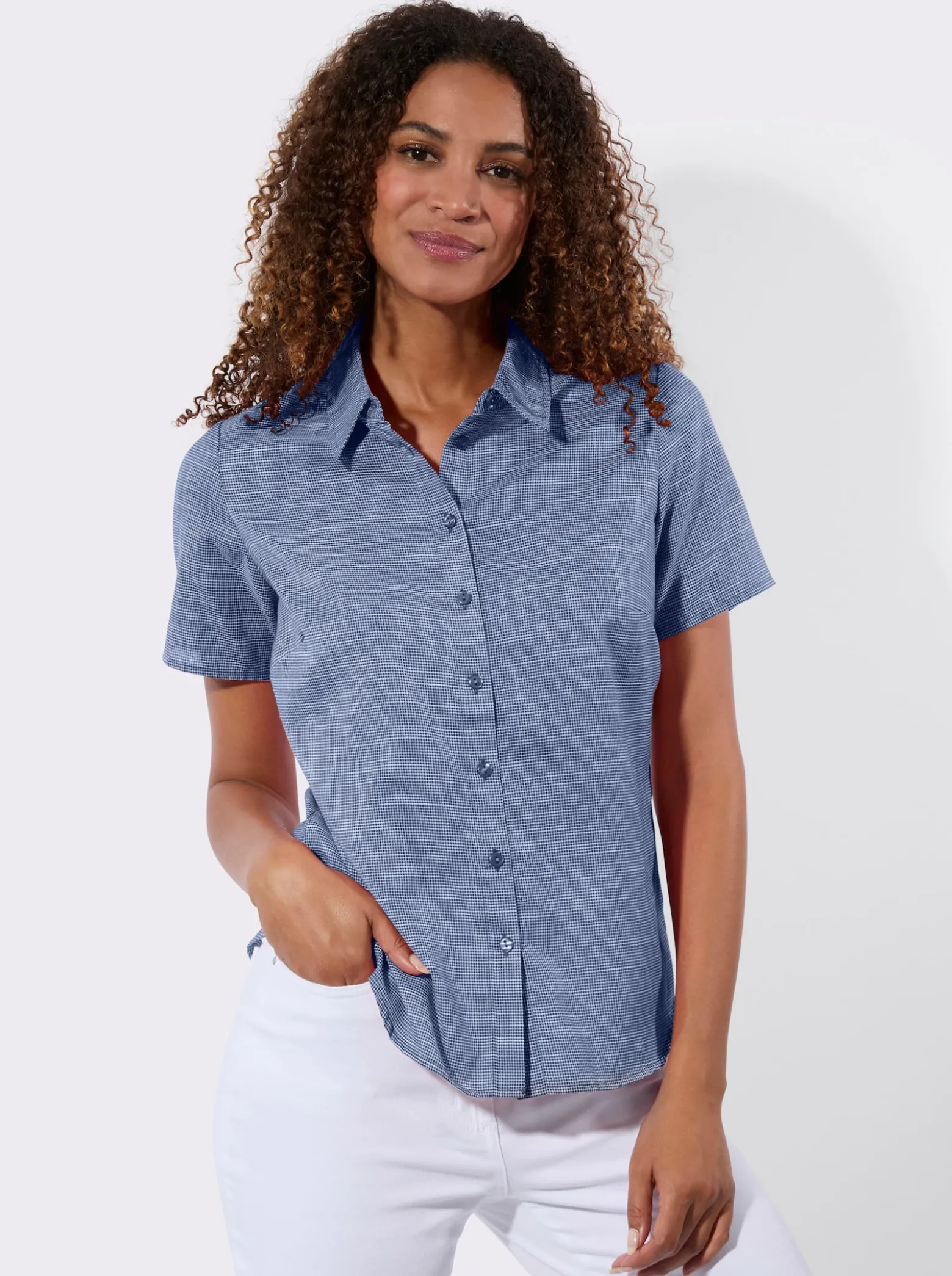 Kurzarm-Bluse mit abgerundetem Saum
