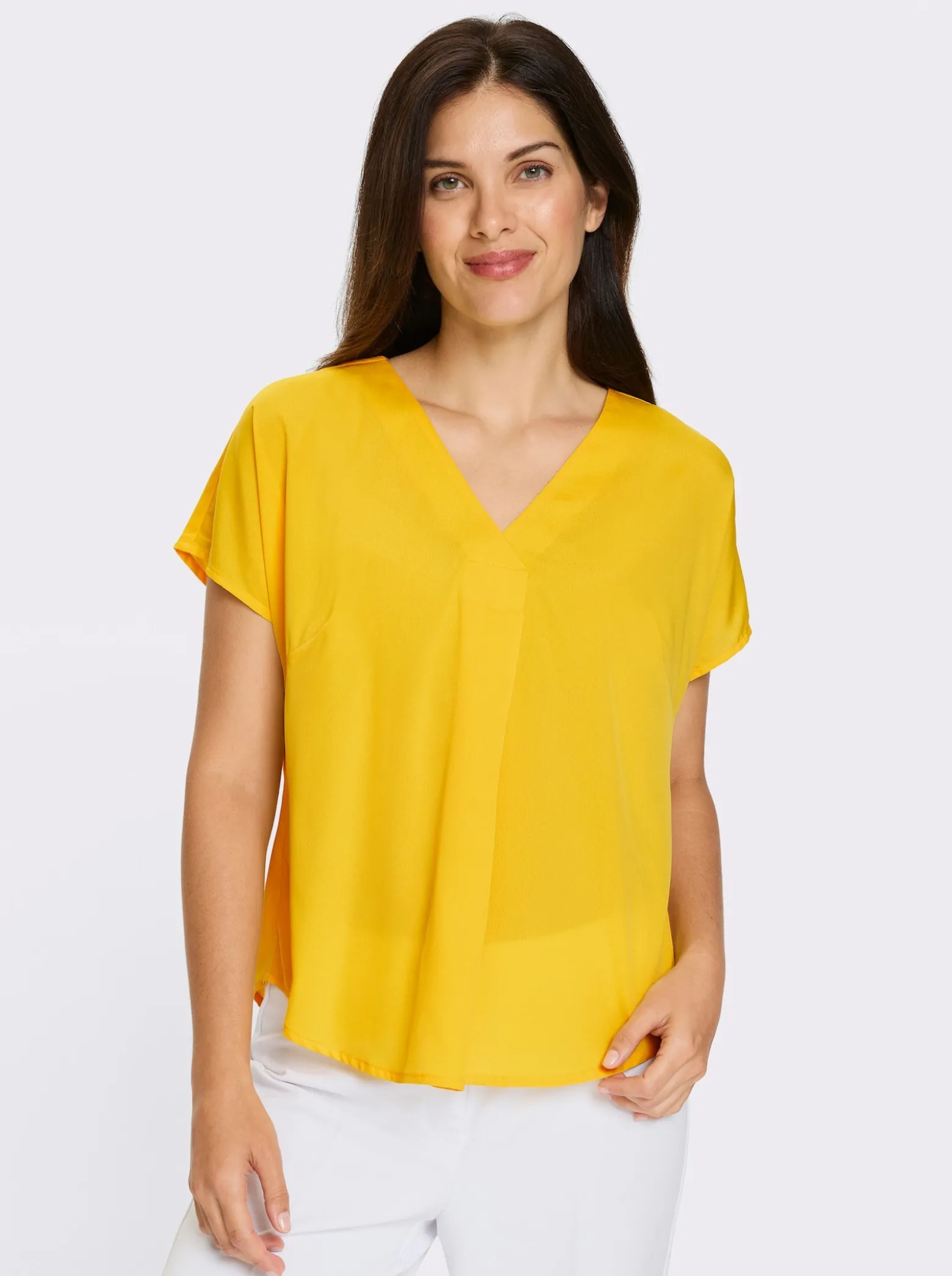 Kurzarm-Bluse mit Falte im Vorderteil