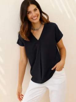 Kurzarm-Bluse mit Falte im Vorderteil
