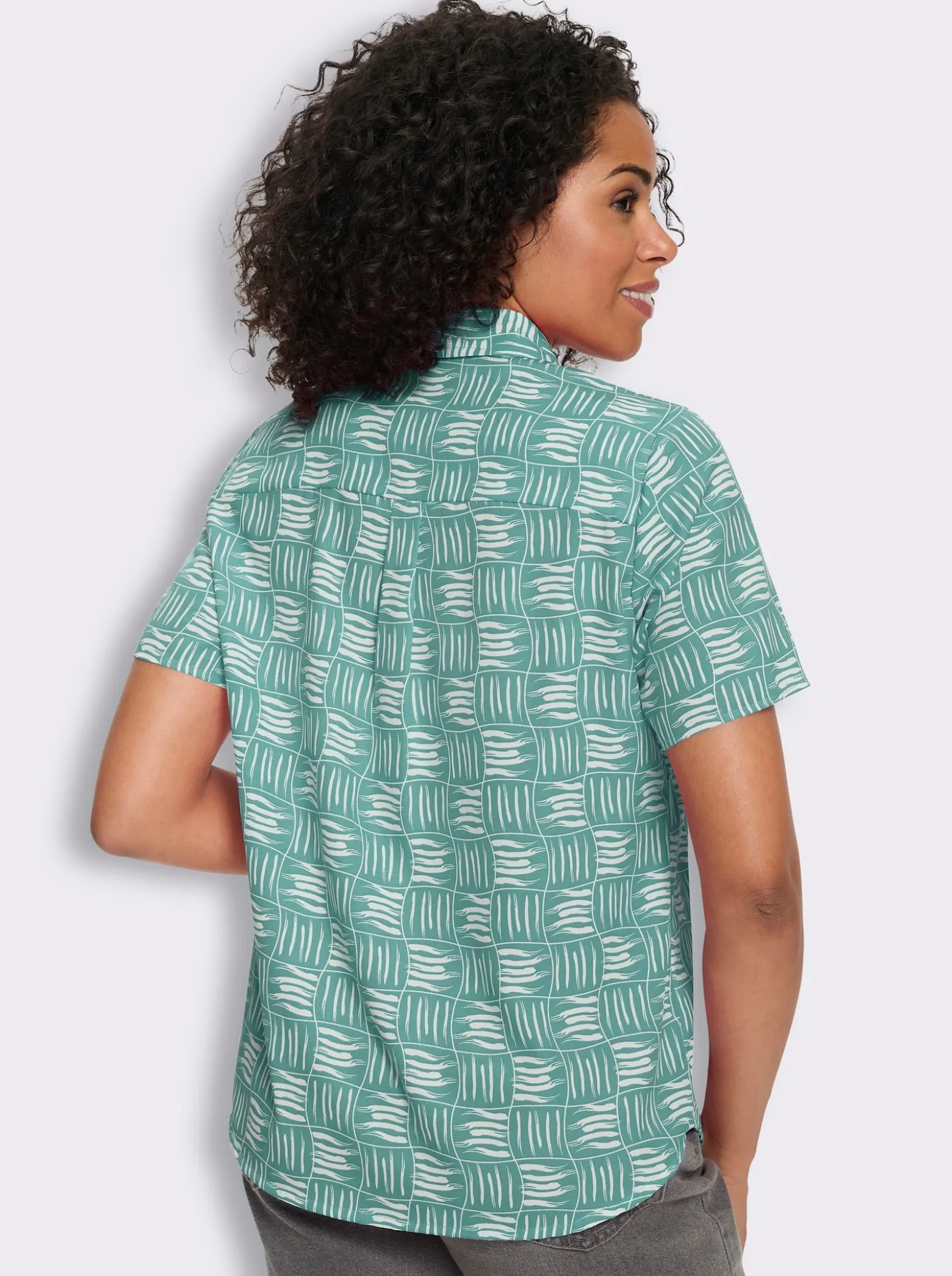 Kurzarm-Bluse mit Hemdkragen