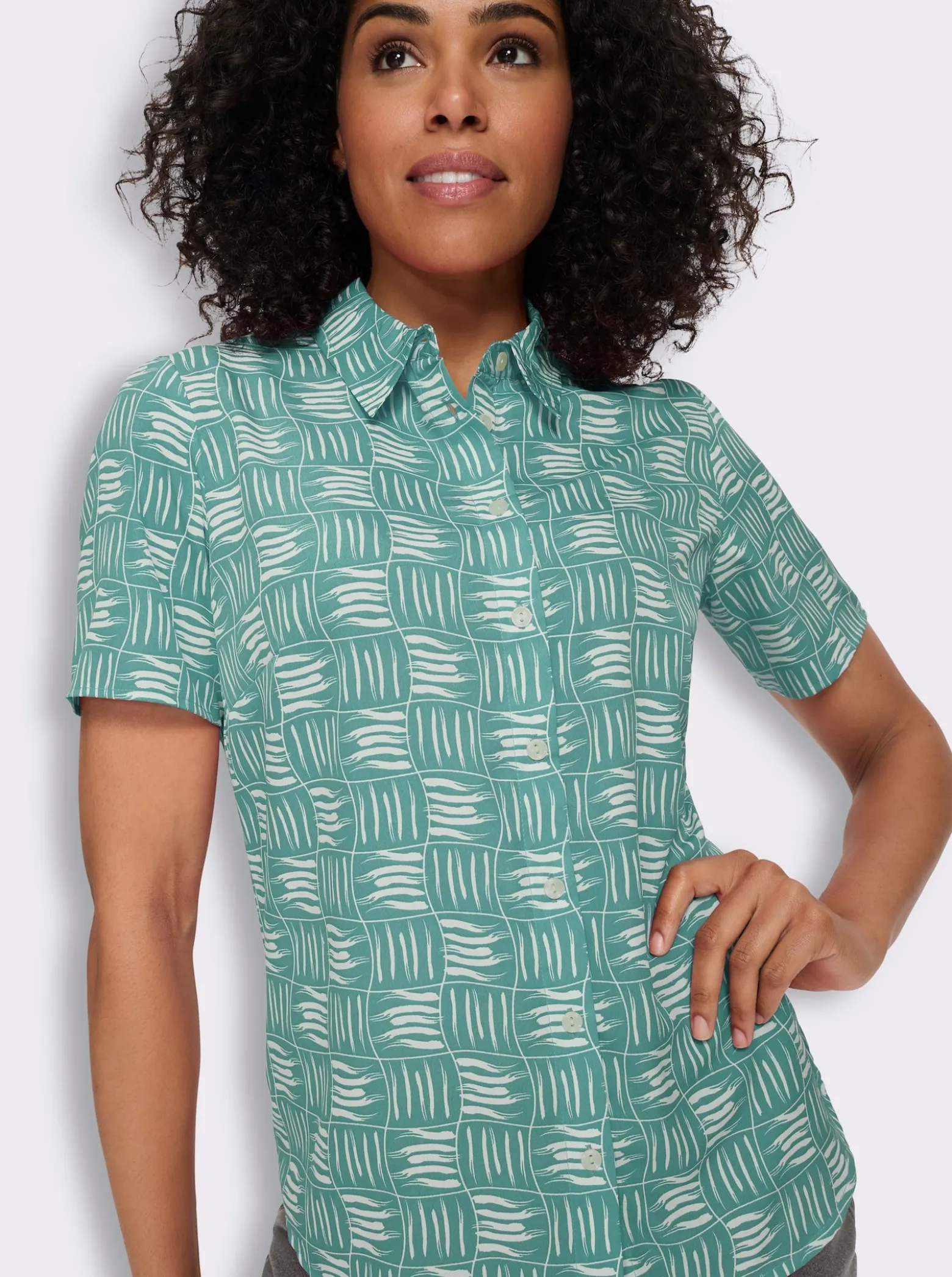 Kurzarm-Bluse mit Hemdkragen