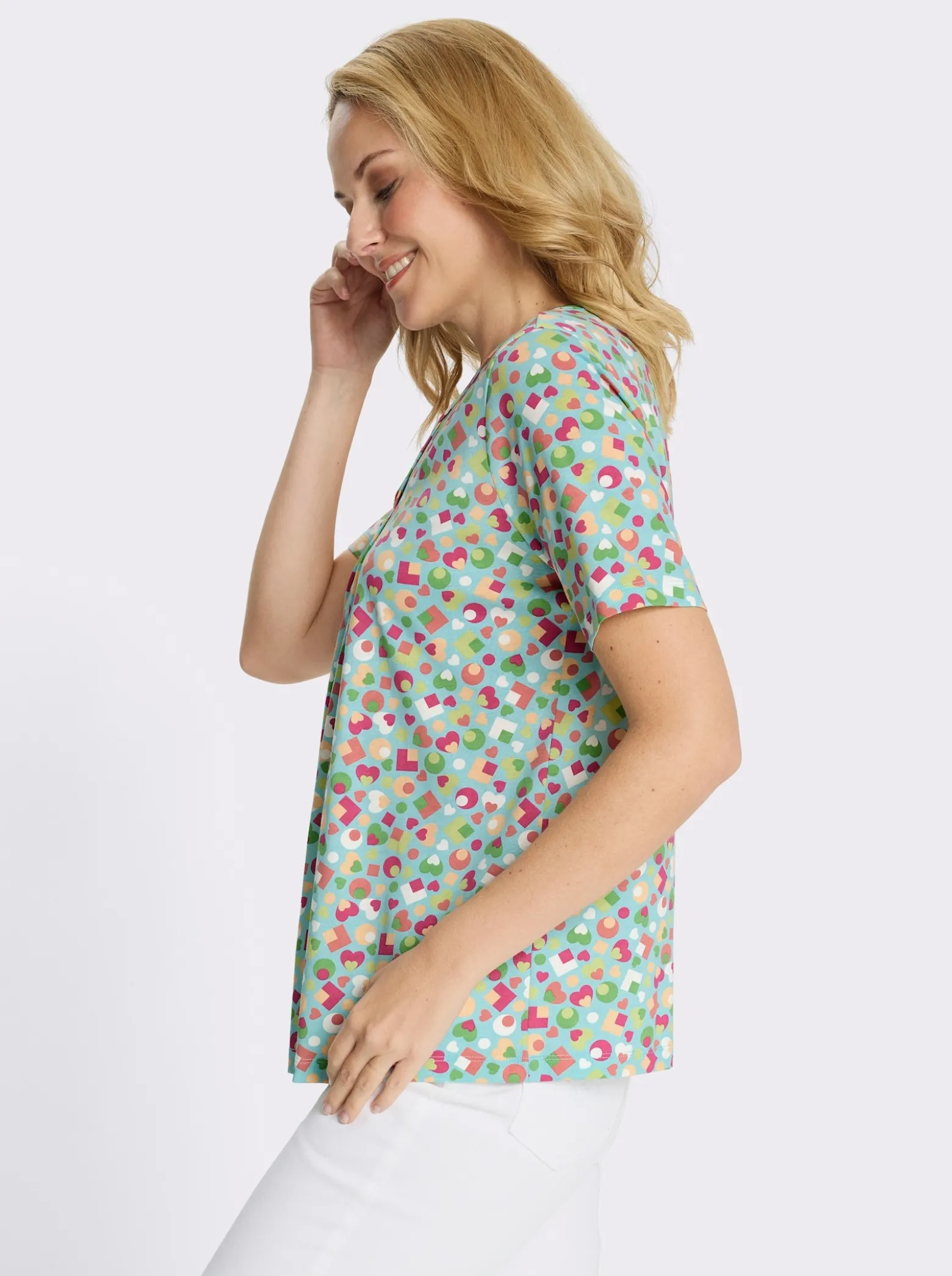 Kurzarmshirt im bunten Allover-Print