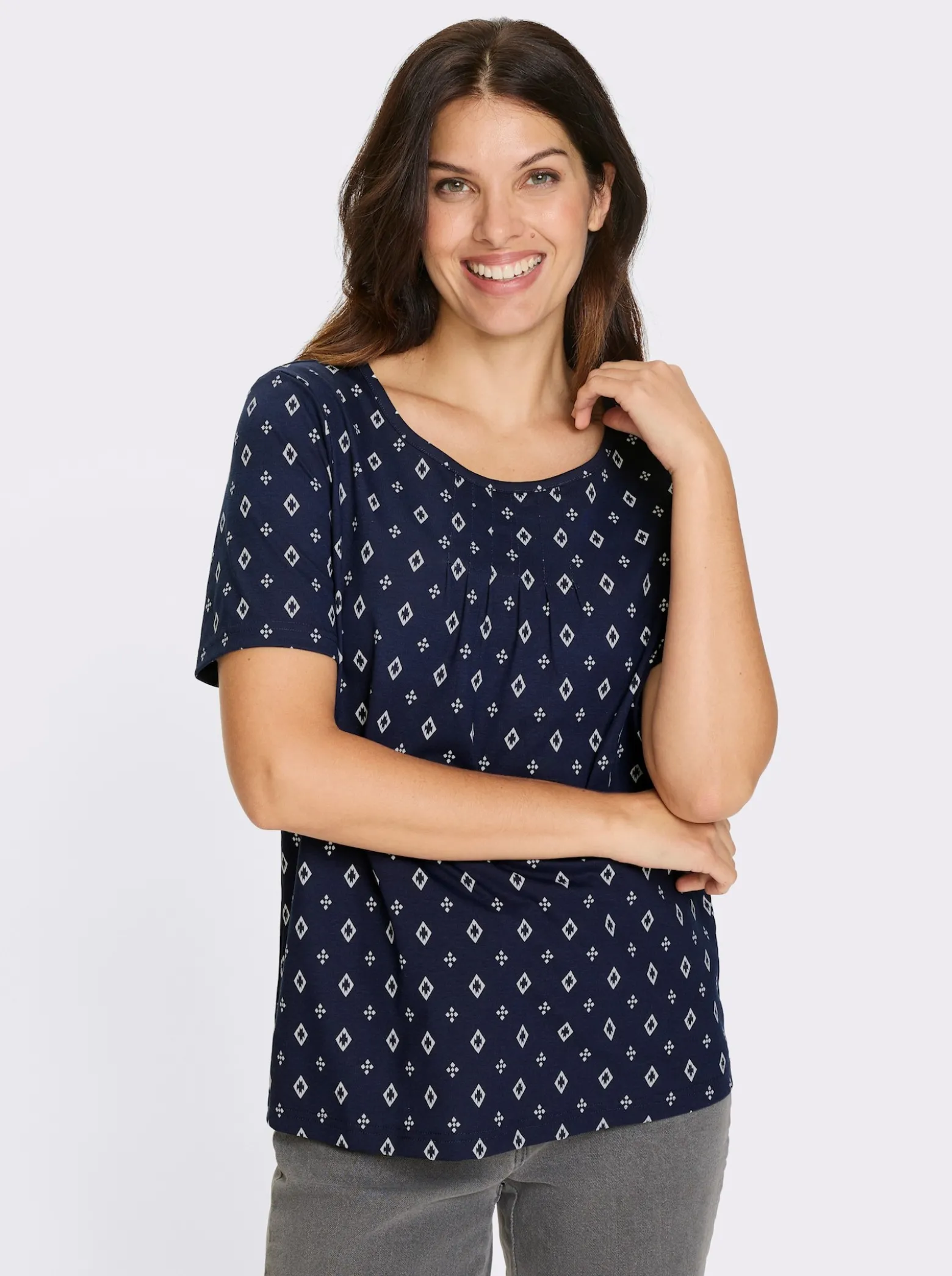 Kurzarmshirt im Minimal-Muster