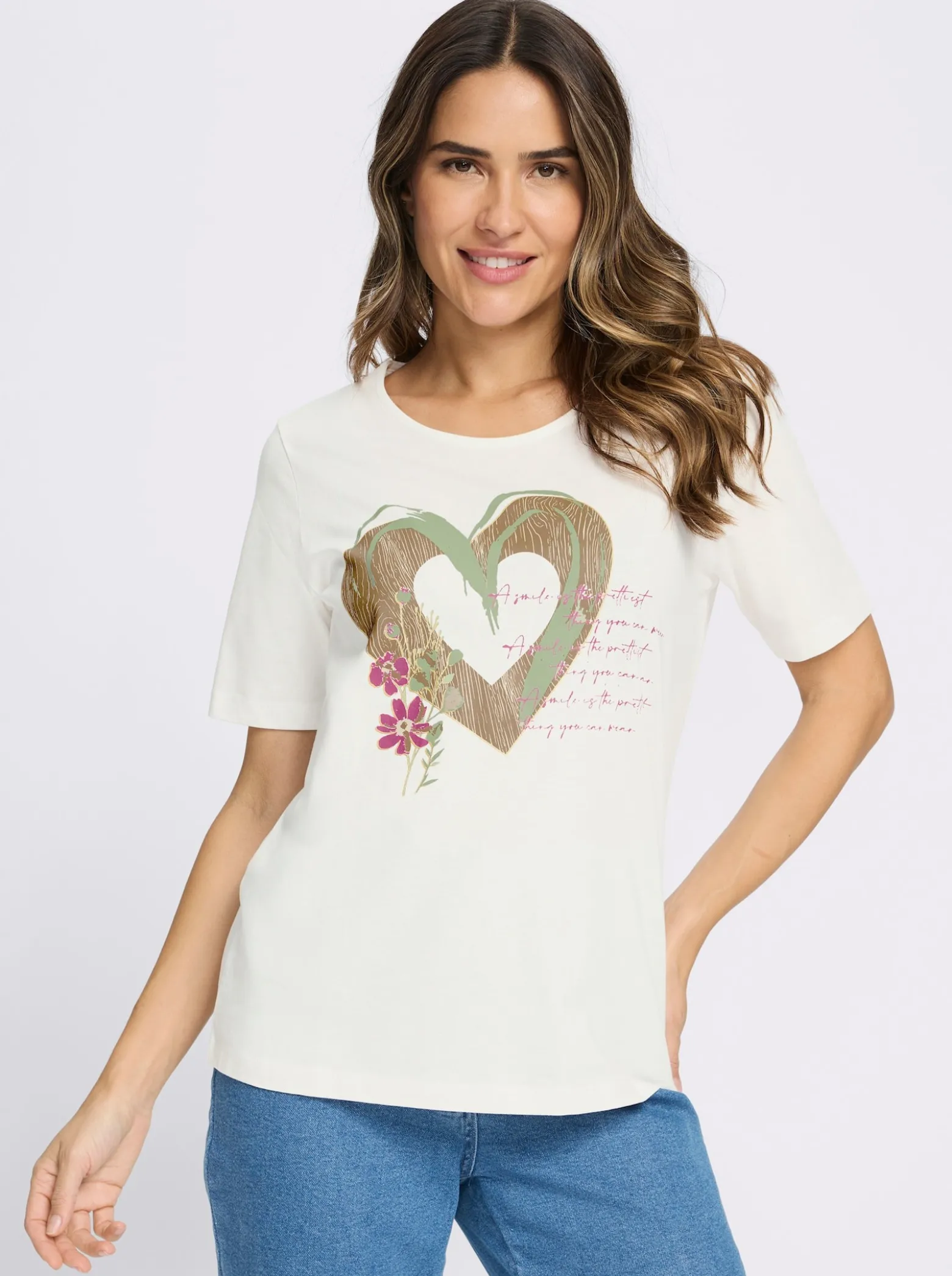 Kurzarmshirt im Trachtenstil