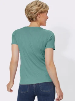 Kurzarmshirt in elastischer Ripp-Qualität