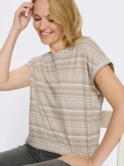 Kurzarmshirt mit überschnittenen Schultern