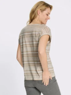 Kurzarmshirt mit überschnittenen Schultern