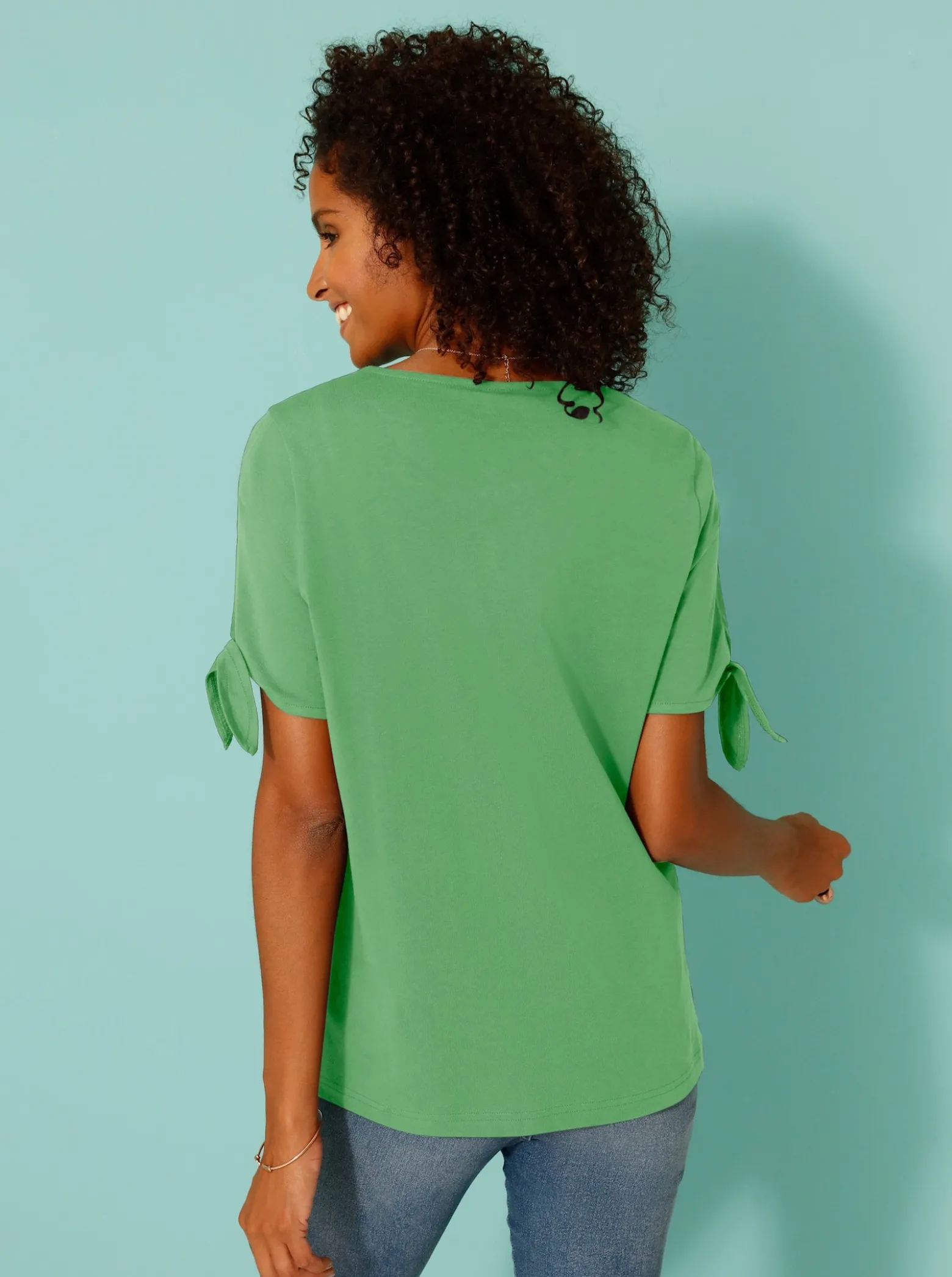 Kurzarmshirt mit Bindeband am Ärmel