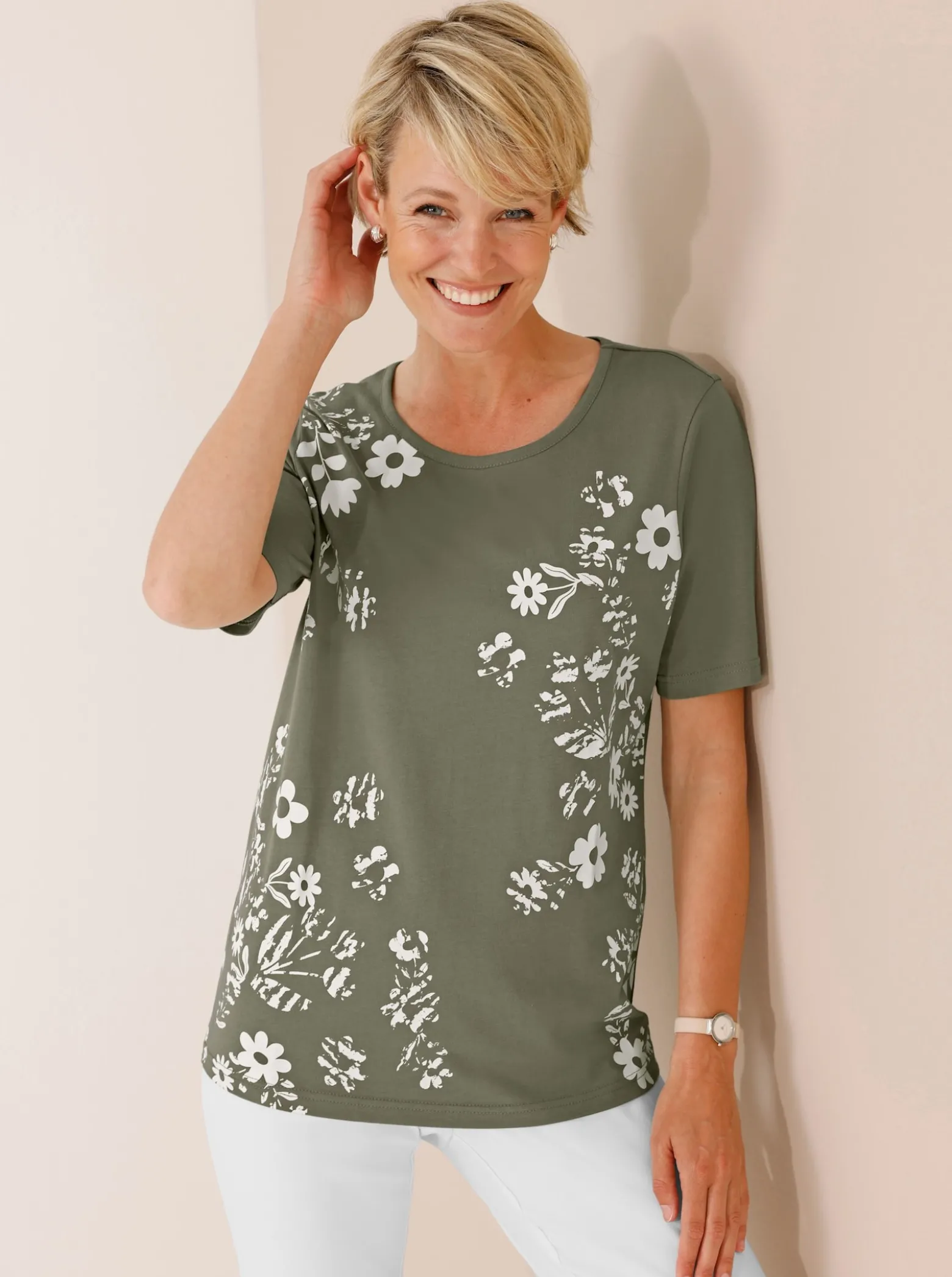 Kurzarmshirt mit Blüten-Druck