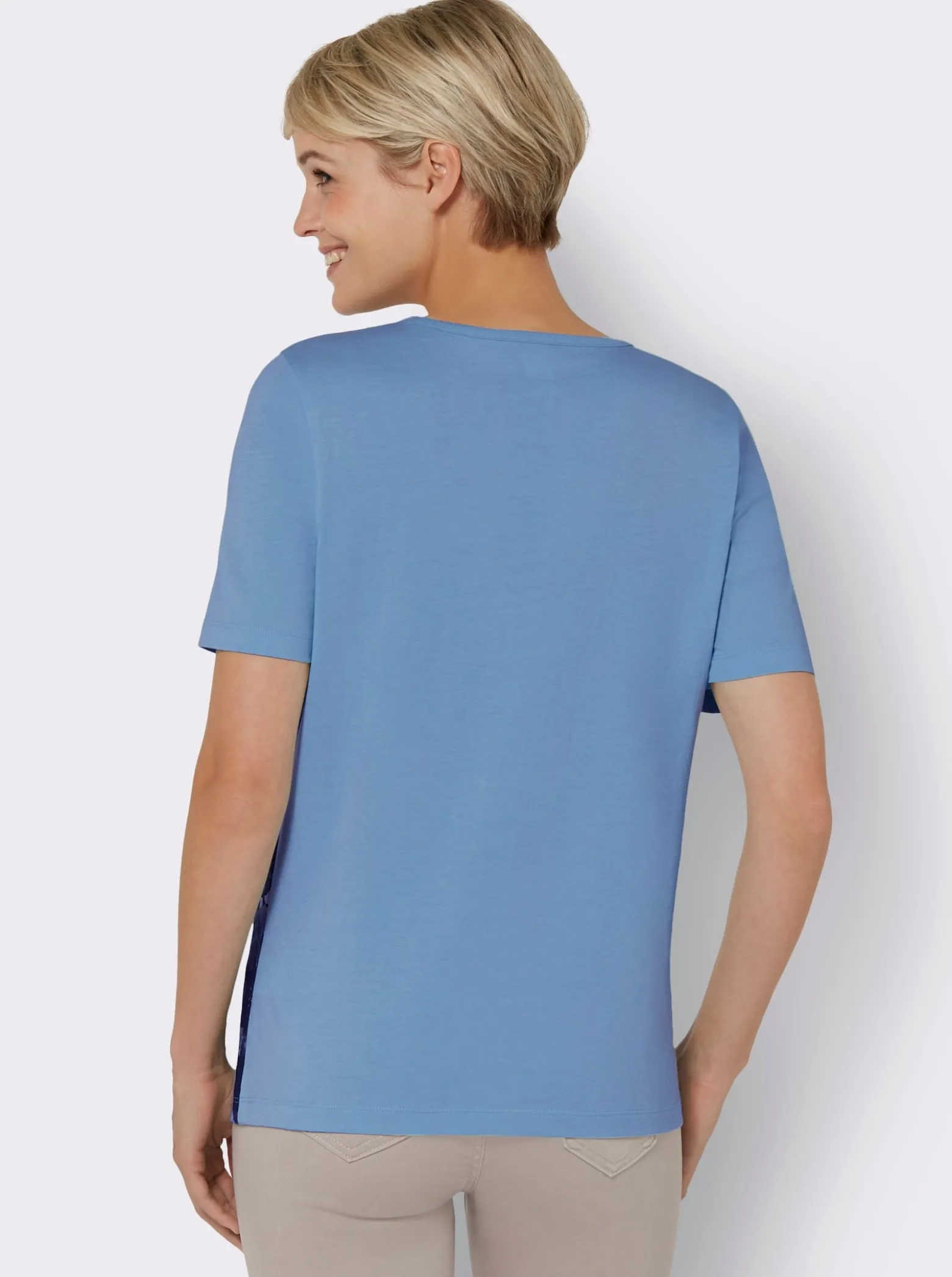 Kurzarmshirt mit Blumen-Druck