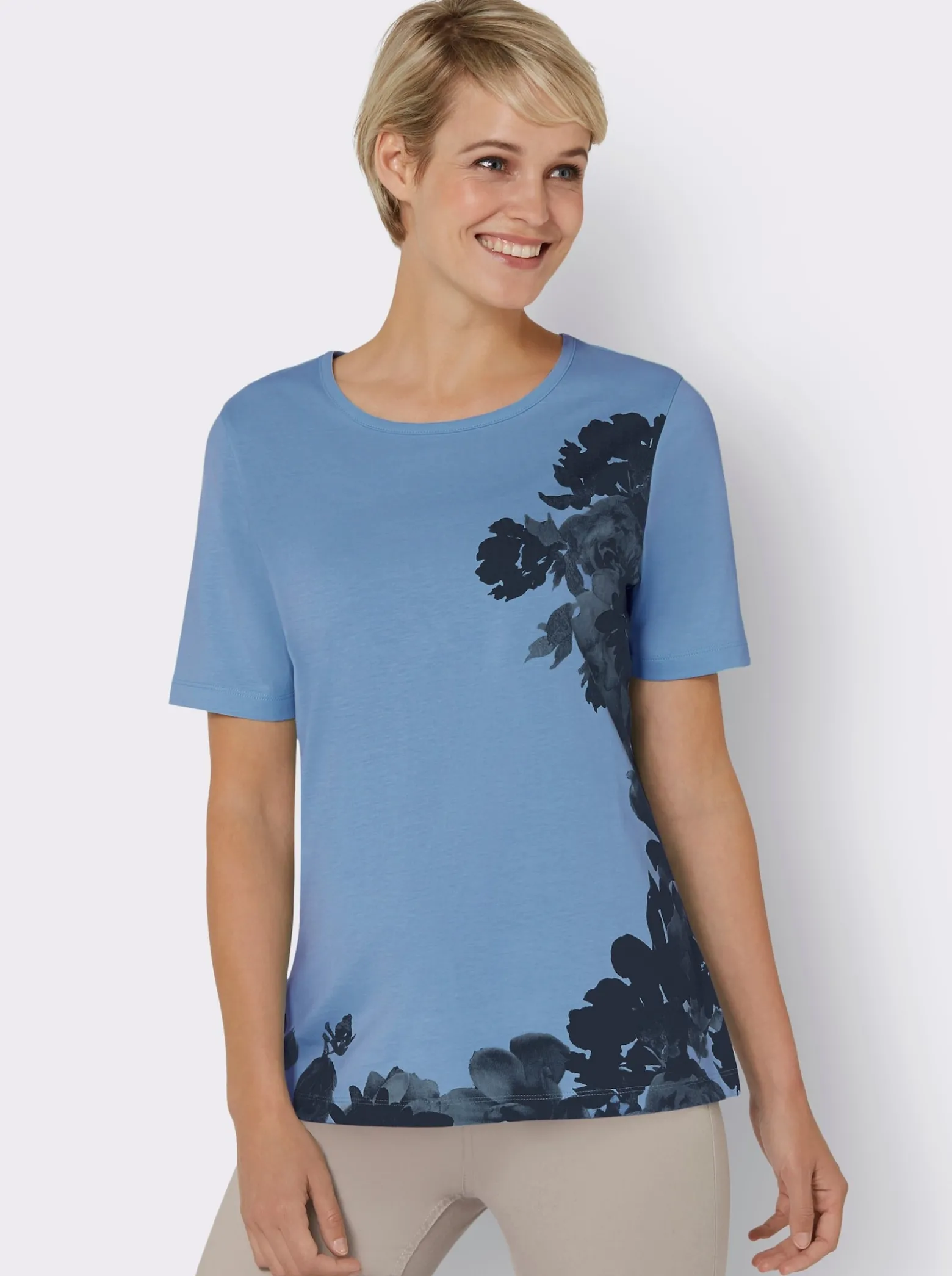 Kurzarmshirt mit Blumen-Druck