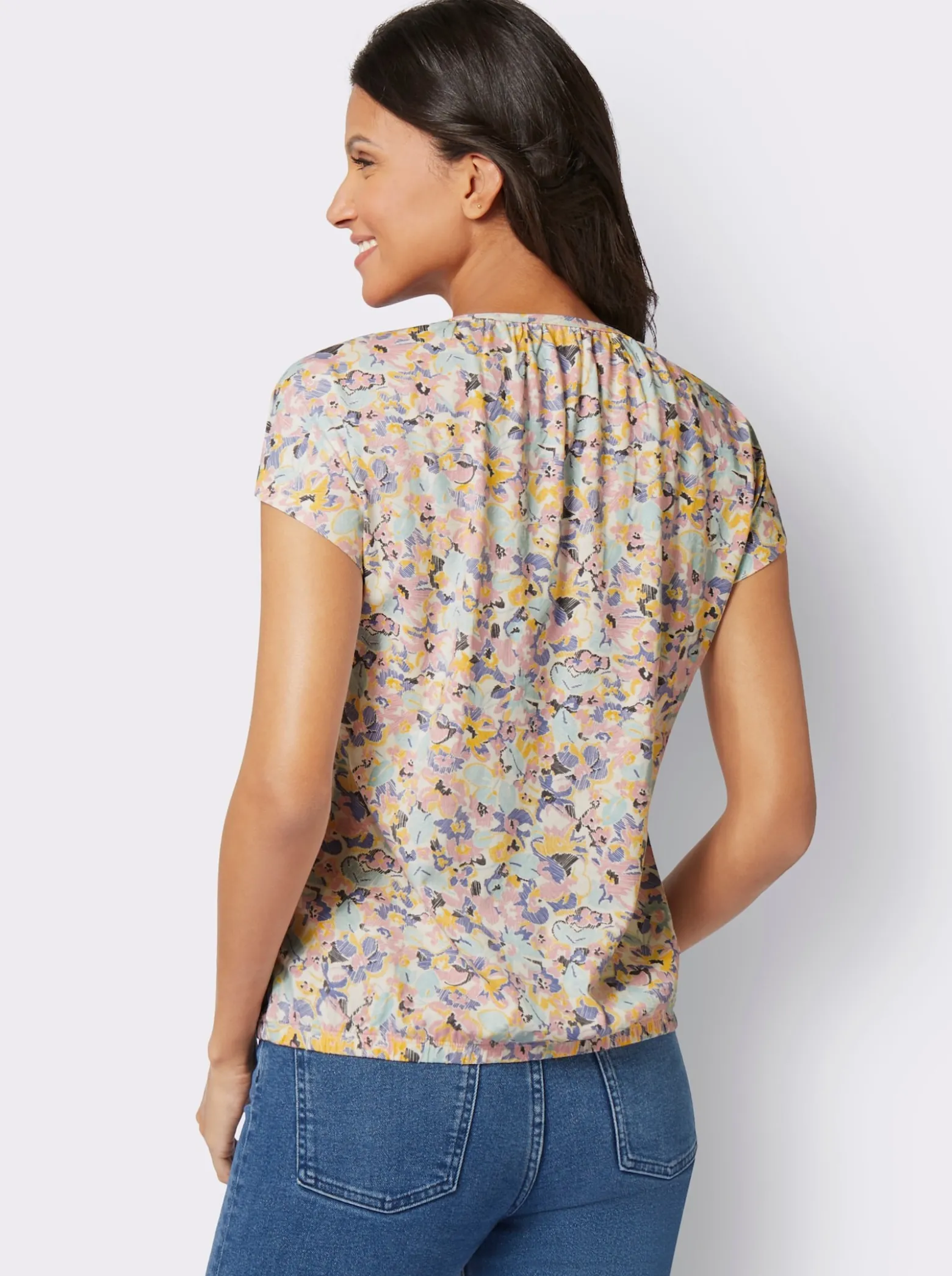 Kurzarmshirt mit elastischem Saum