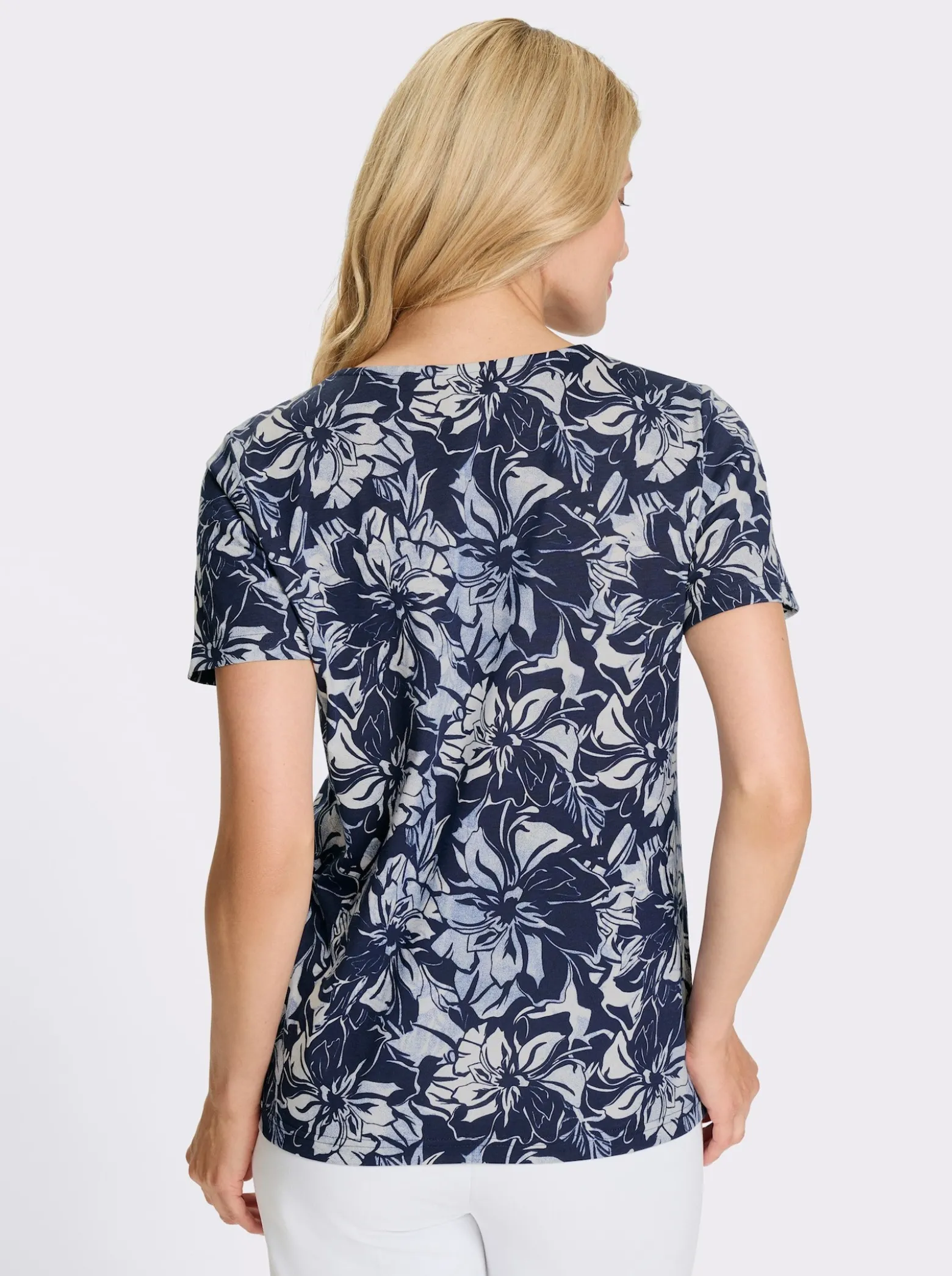Kurzarmshirt mit floralem Muster