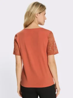 Kurzarmshirt mit floralem Print an den Seiten