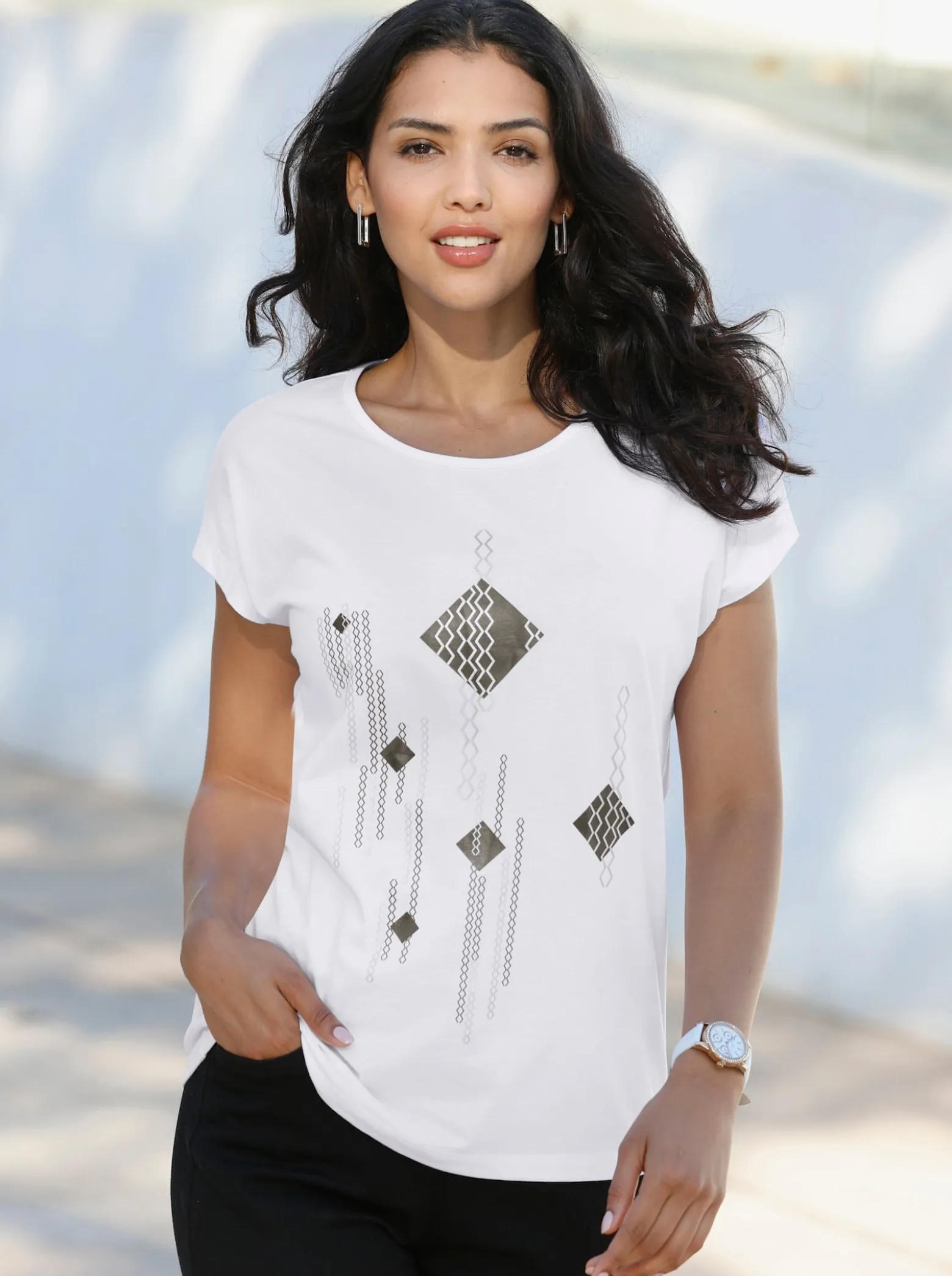 Kurzarmshirt mit Folien-Print