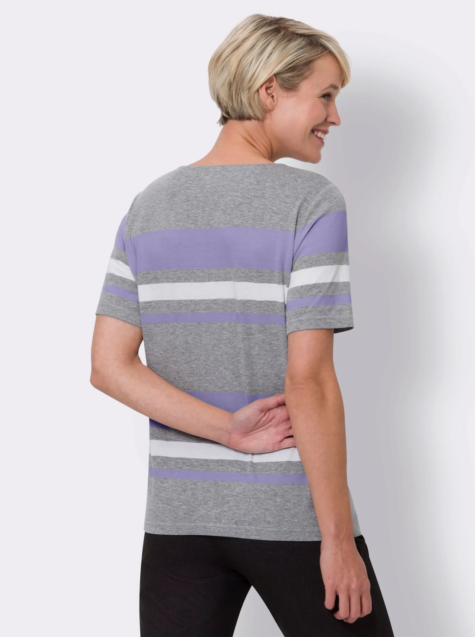 Kurzarmshirt mit garngefärbtem Streifen