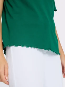 Kurzarmshirt mit gewellten Abschlüssen
