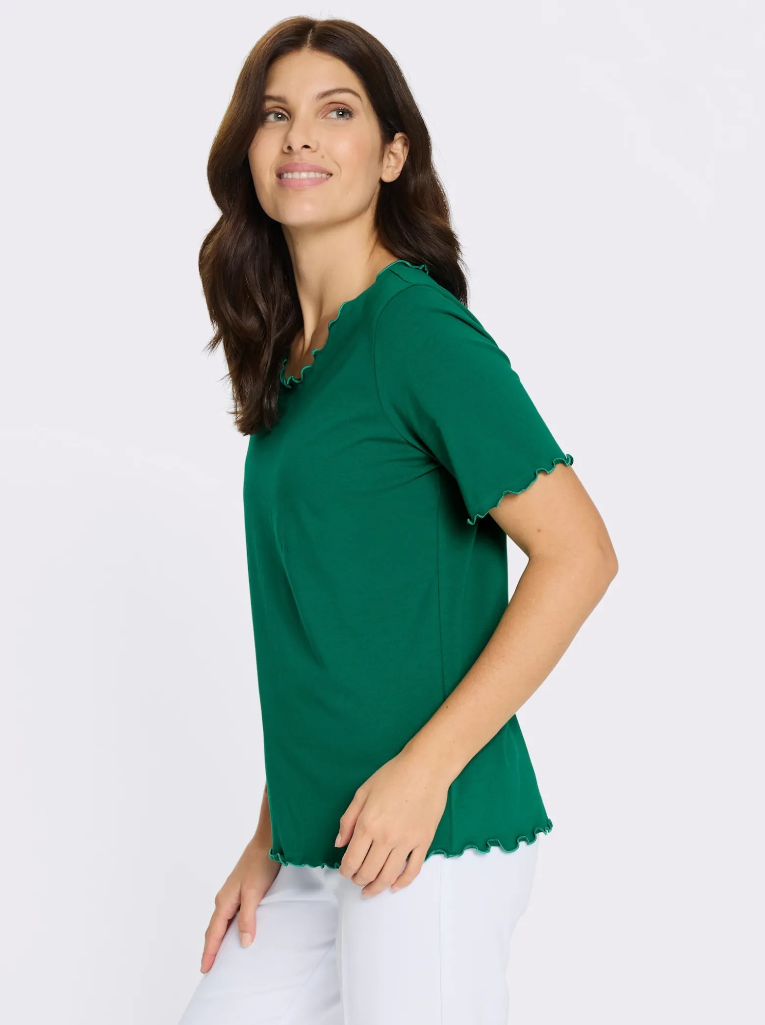 Kurzarmshirt mit gewellten Abschlüssen