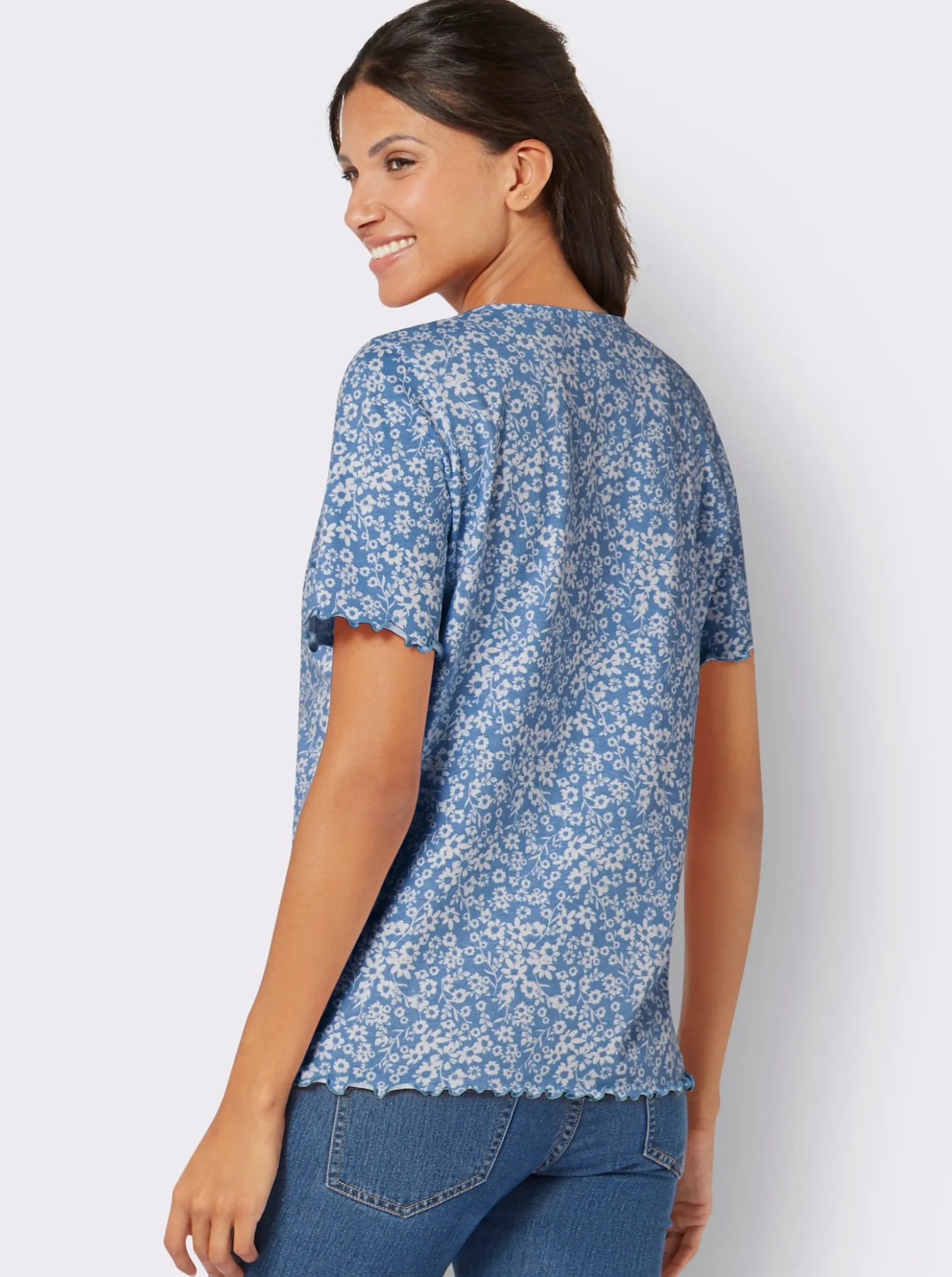 Kurzarmshirt mit gewellten Abschlüssen