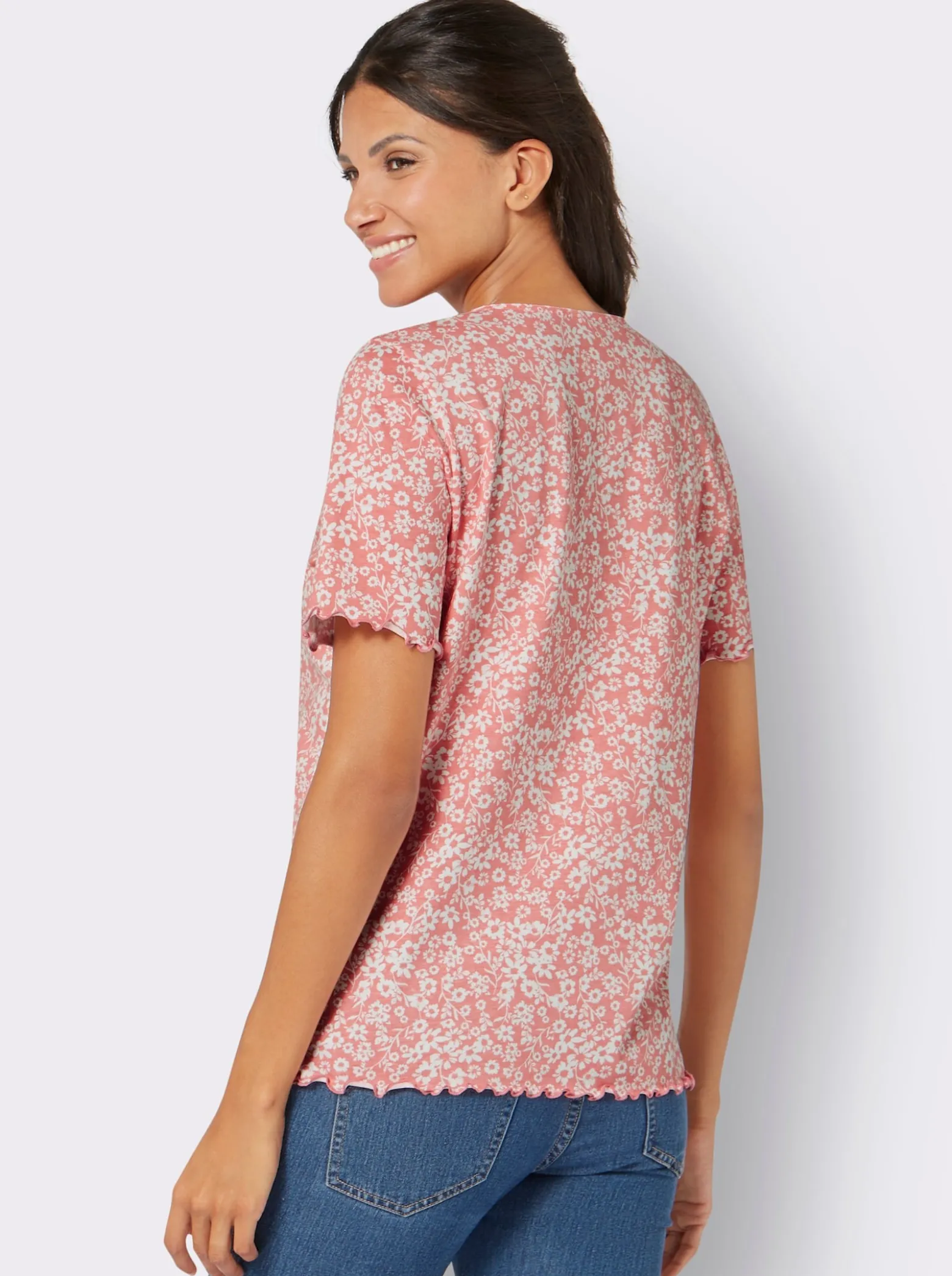 Kurzarmshirt mit gewellten Abschlüssen