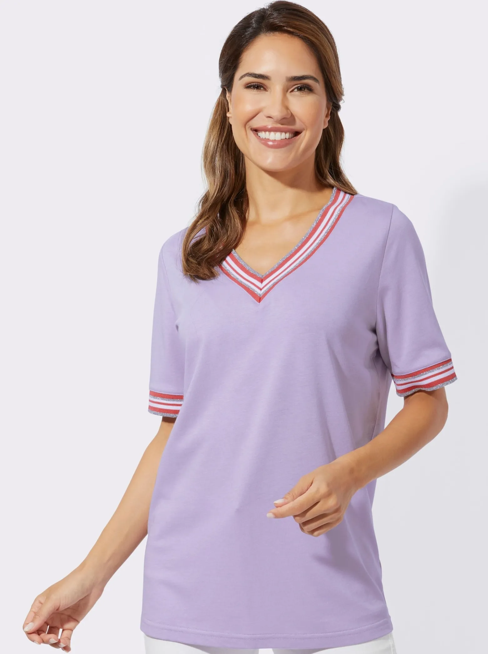 Kurzarmshirt mit Glanz-Abschlüssen