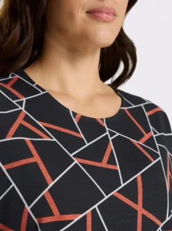 Kurzarmshirt mit Grafik-Print vorne