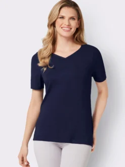 Kurzarmshirt mit herzförmigem Ausschnitt