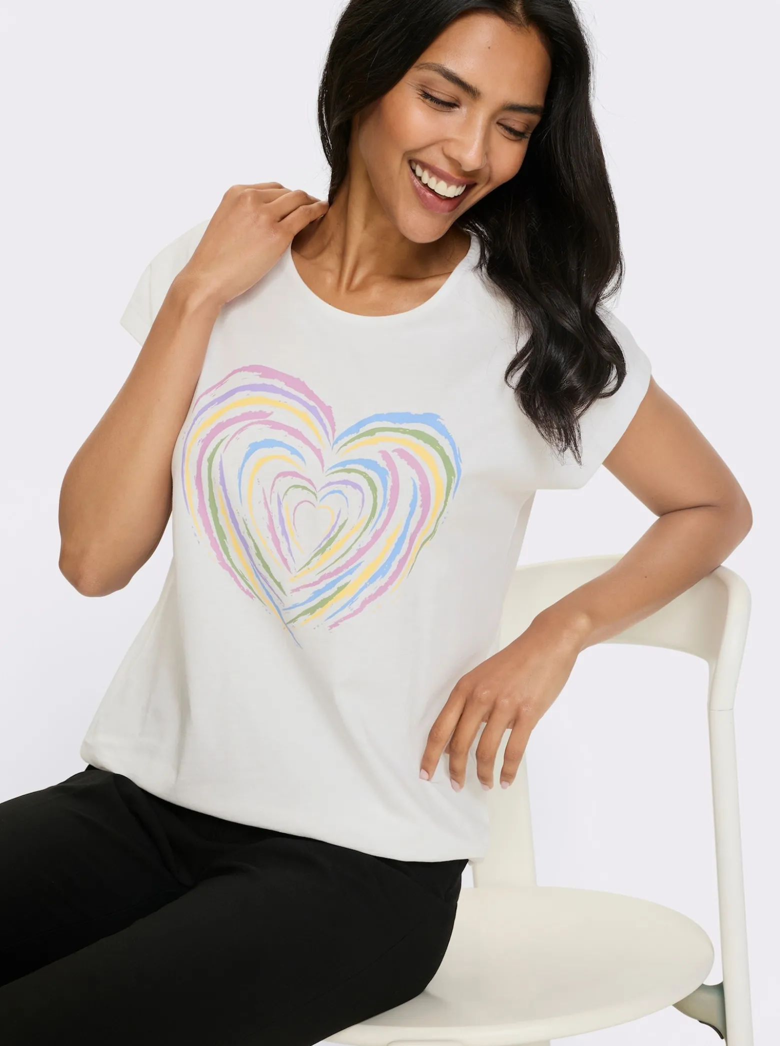 Kurzarmshirt mit Herz-Motiv