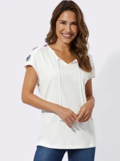 Kurzarmshirt mit Häkelspitze