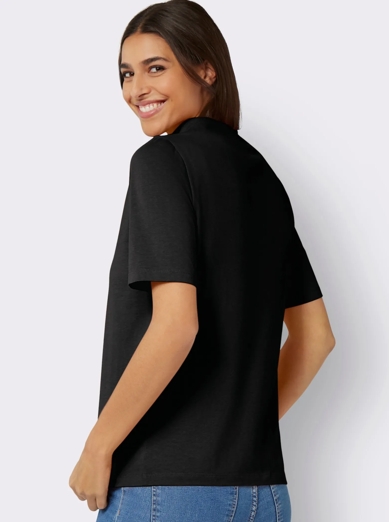 Kurzarmshirt mit Kelchkragen