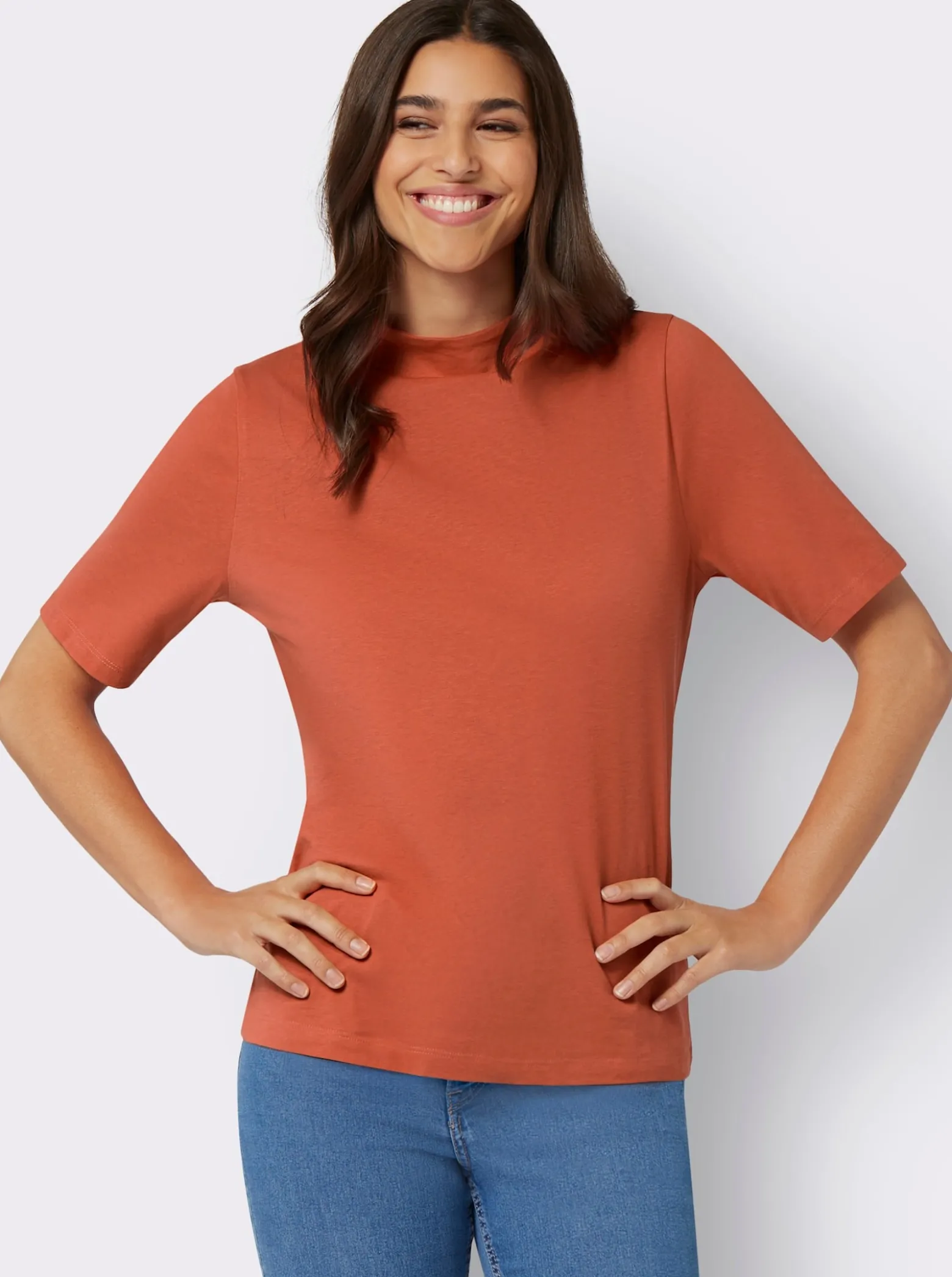 Kurzarmshirt mit Kelchkragen