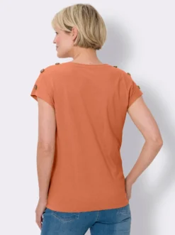 Kurzarmshirt mit Knöpfen in Horn-Optik